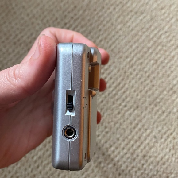 Retro Polaroid Digital Camera - Picture 4 of 5